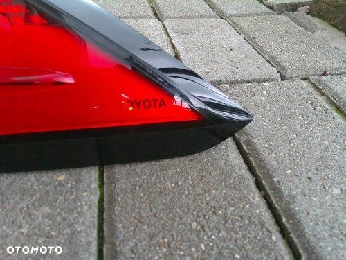 TOYOTA COROLLA CROSS 20+ PRAWA TYLNA LAMPA ORYGINAŁ - 4