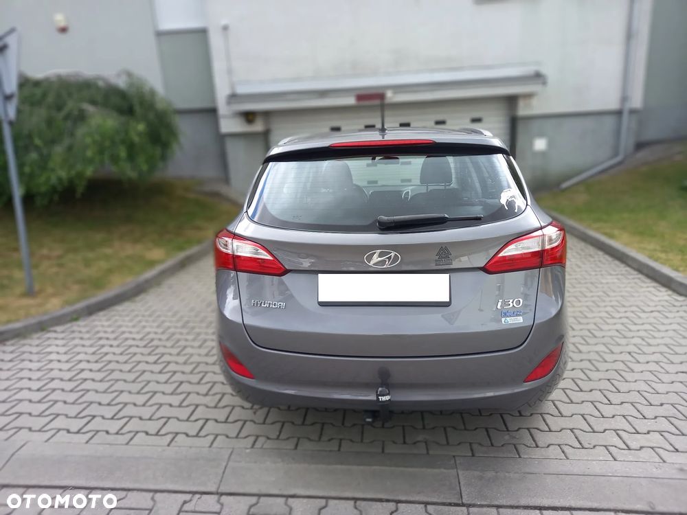 Hyundai i30 blue Kombi 1.6 CRDi Style - 6