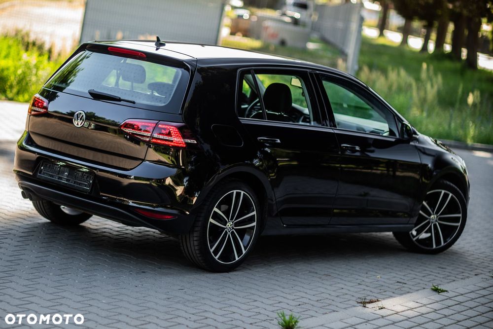 Volkswagen Golf 2.0 TDI BlueMotion Technology Edition - 14