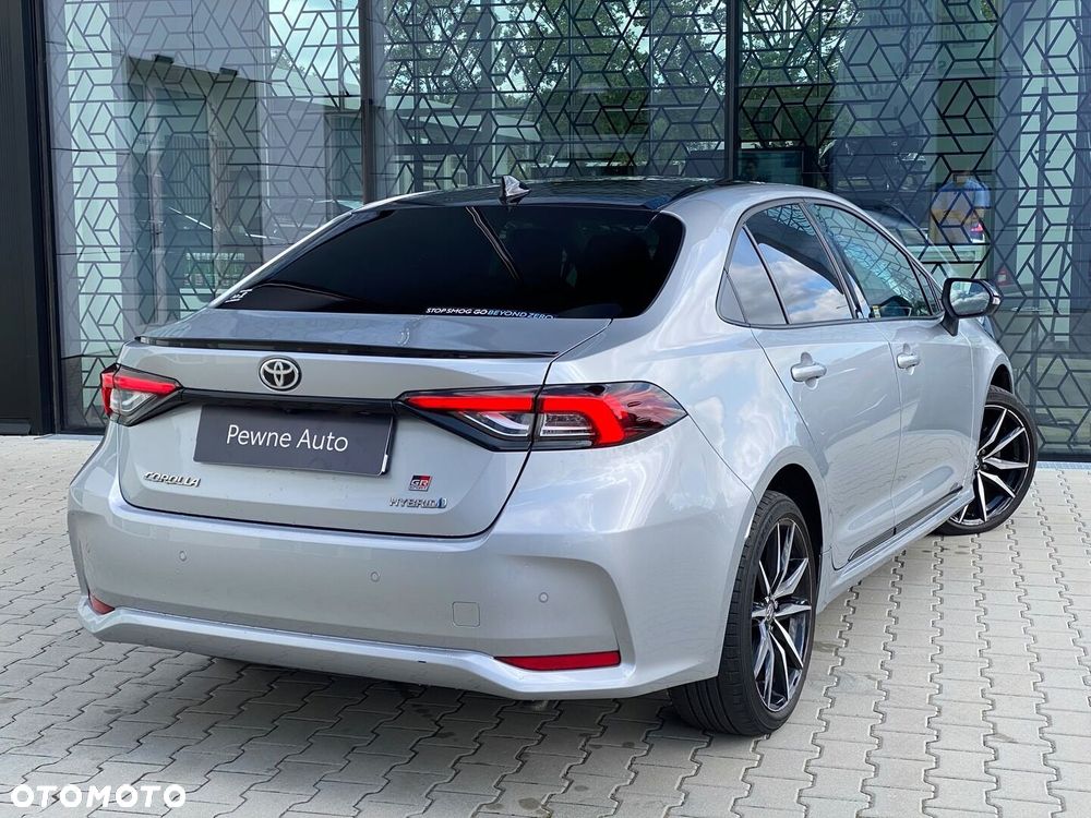 Toyota Corolla 1.8 Hybrid GR Sport Dynamic - 13