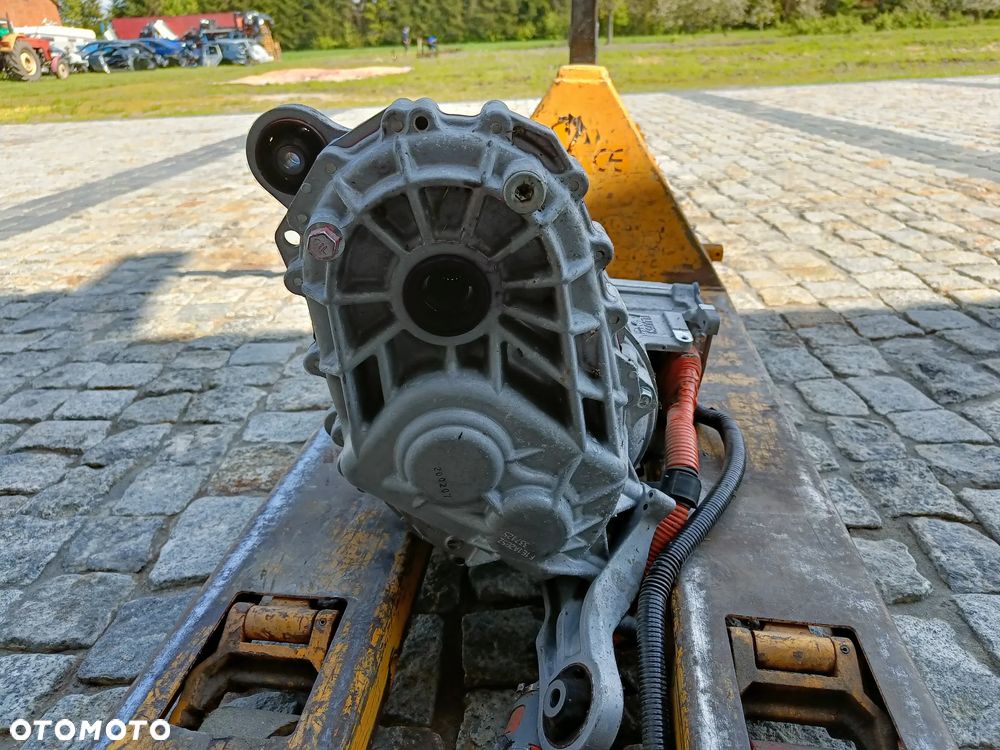 Silnik elektryczny Mitsubishi Outlander III PHEV 2.4 4WD Reduktor Dyferencjał F1E1A-2-B5Z - 3