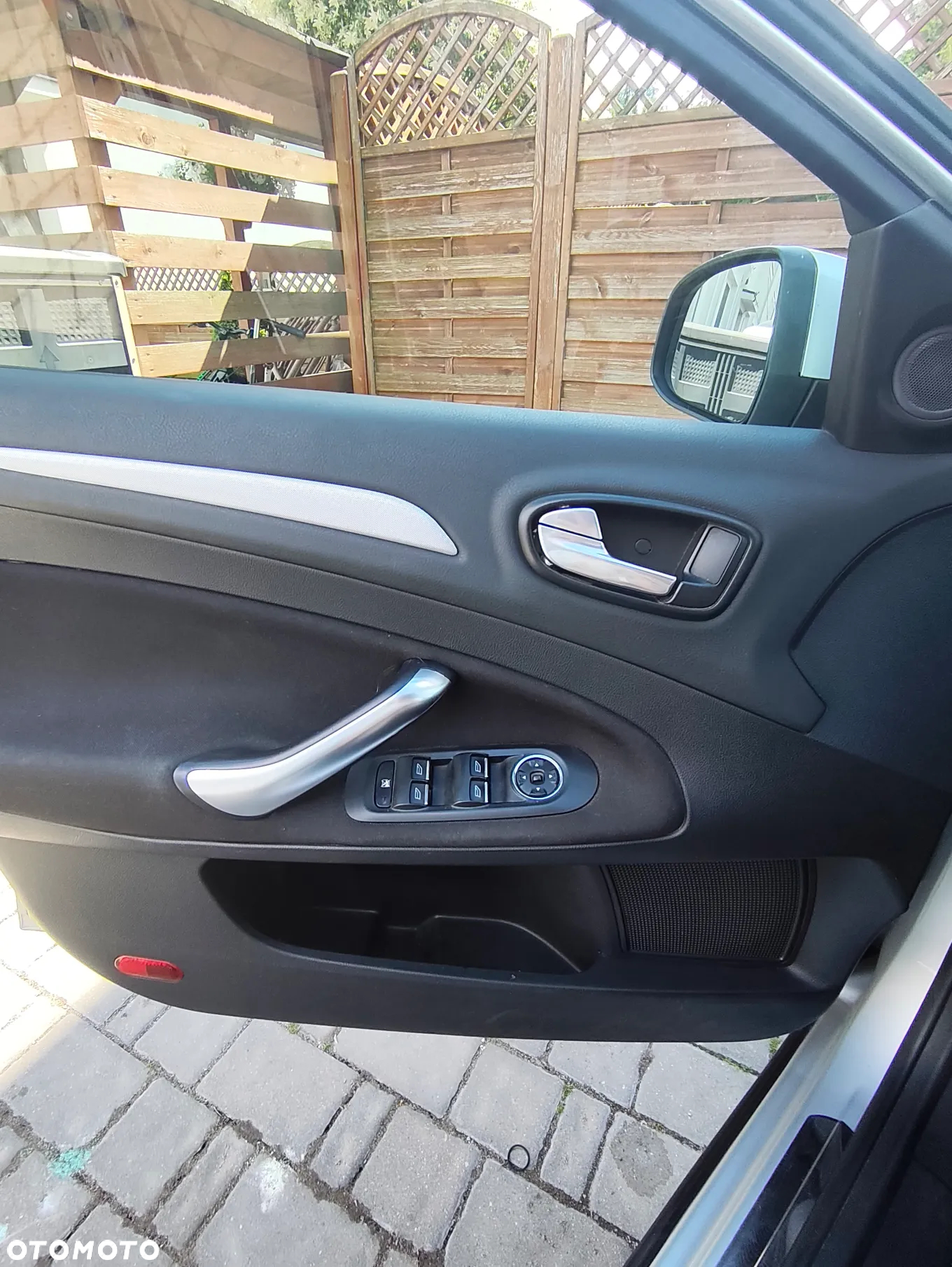 Ford Mondeo 1.6 Trend - 16