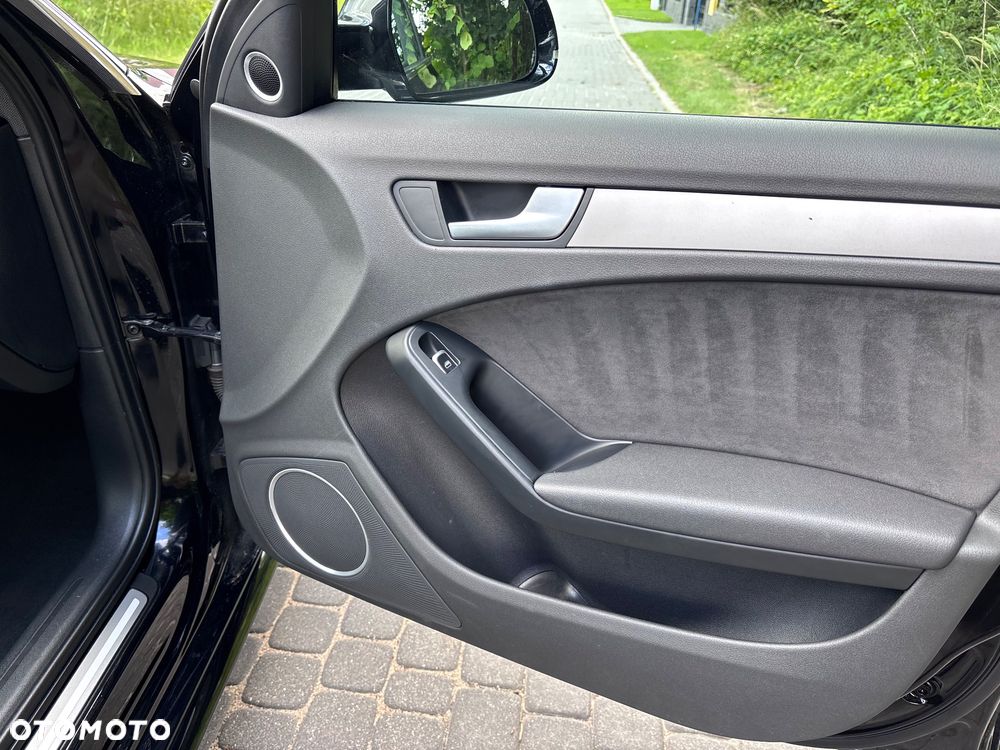 Audi A4 Avant 2.0 TDI DPF clean diesel S line Sportpaket - 26