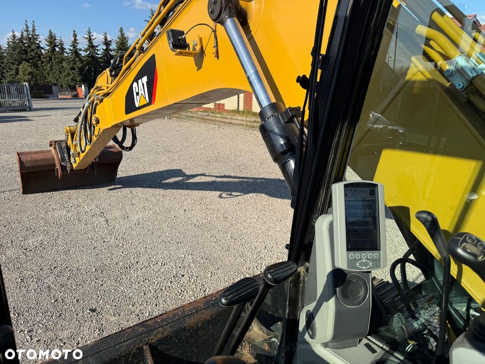 Caterpillar 313FL - 20