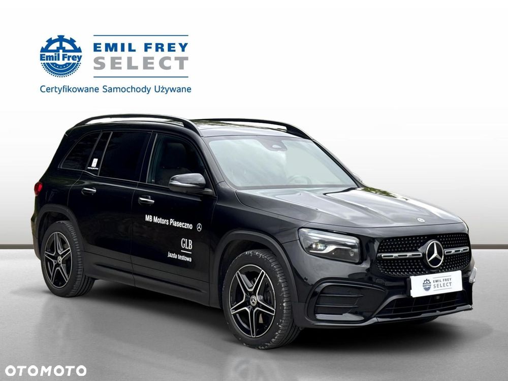 Mercedes-Benz GLB - 8