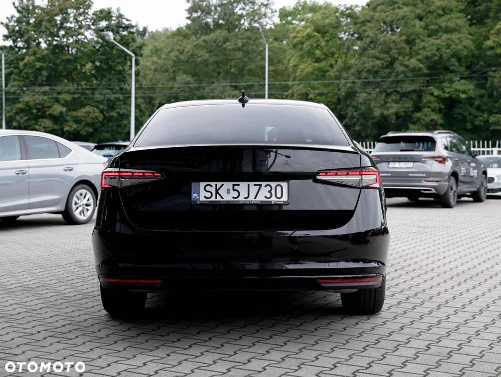 Skoda Superb 2.0 TSI Sportline DSG - 7