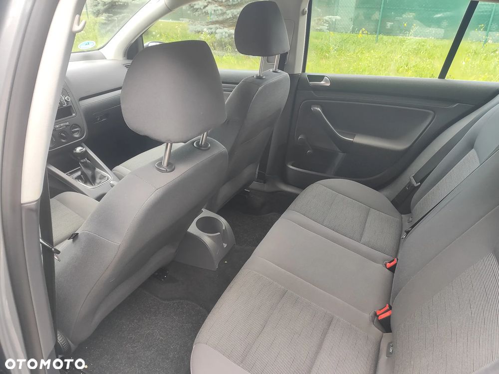 Volkswagen Golf 1.6 Edition - 32