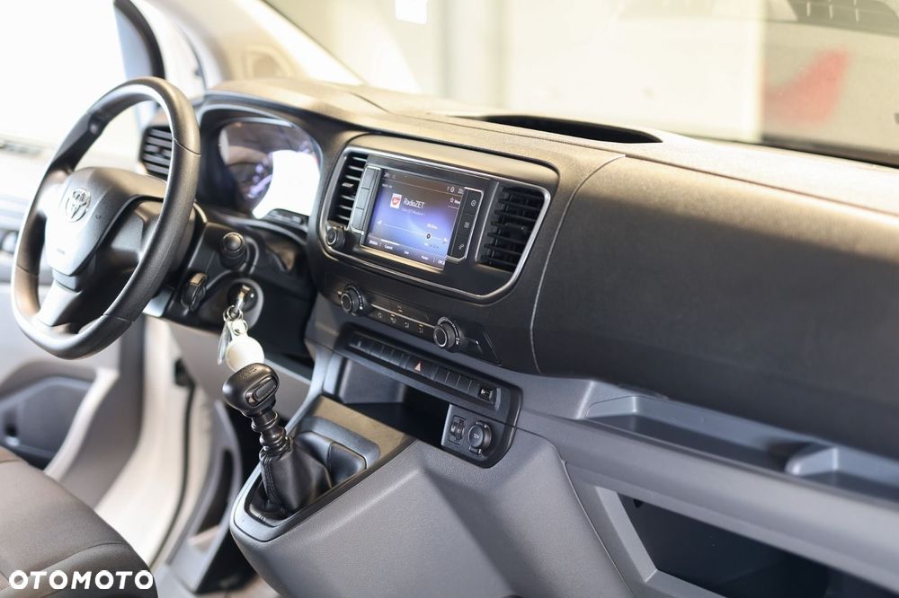 Toyota Proace Verso - 27