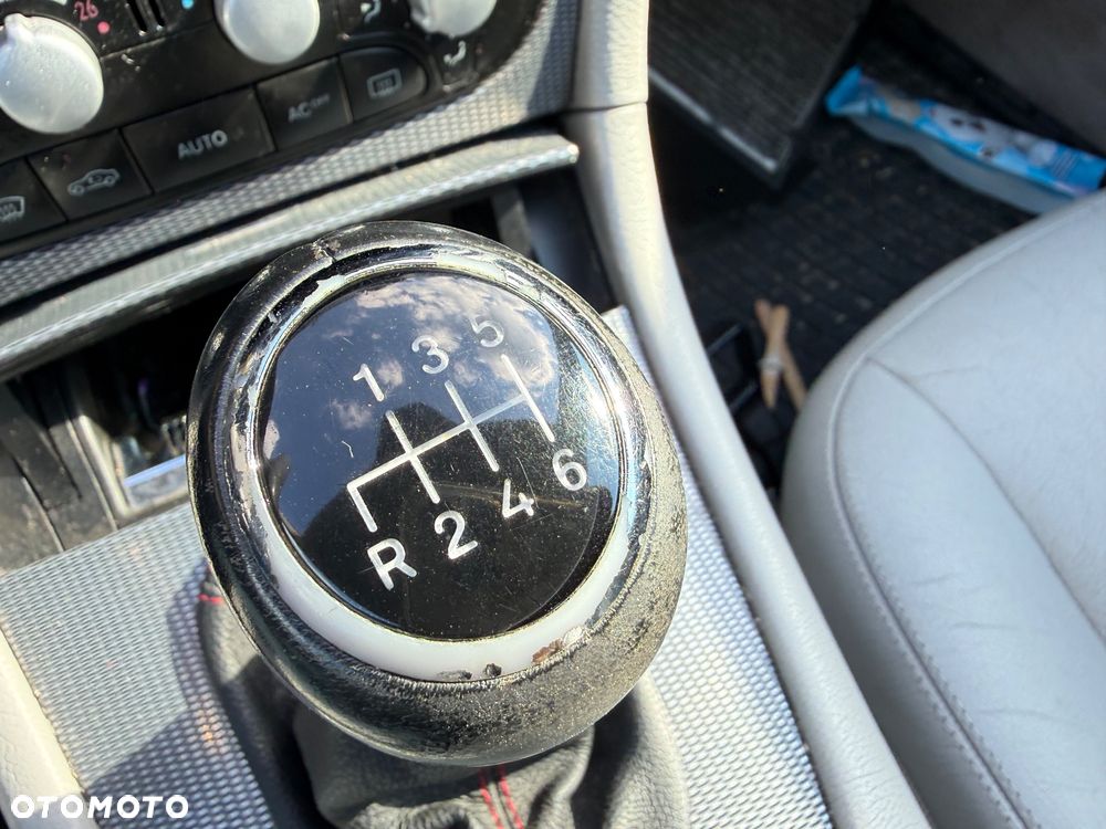 Mercedes-Benz CLK 270 CDI Avantgarde - 11