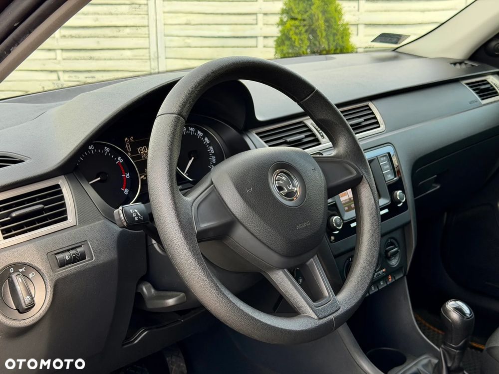 Skoda RAPID 1.2 TSI Style - 10