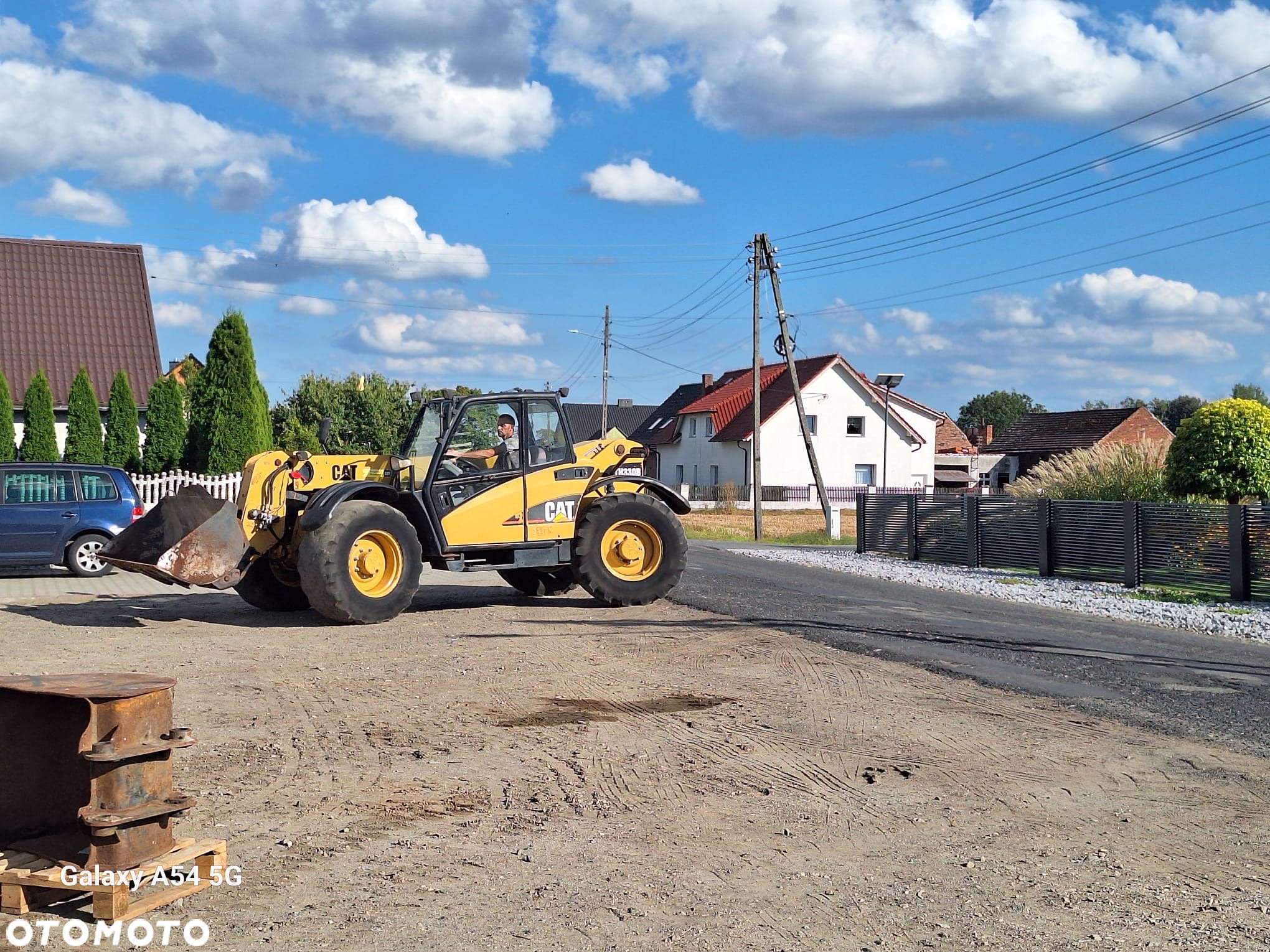 Caterpillar TH 330B - 2