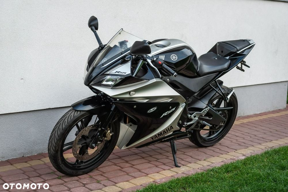 Yamaha YZF - 6