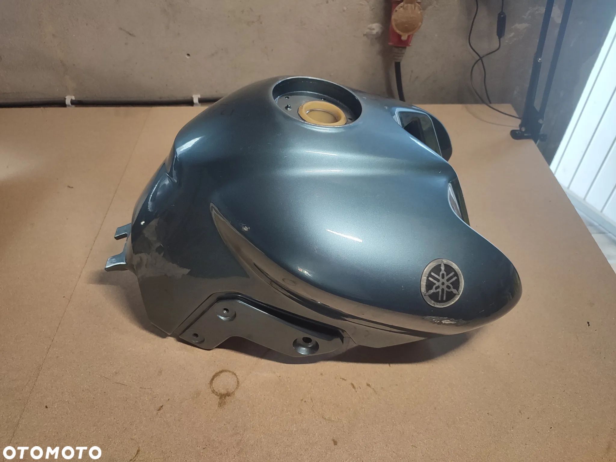 Bak, zbiornik paliwa Yamaha MT03 - 1