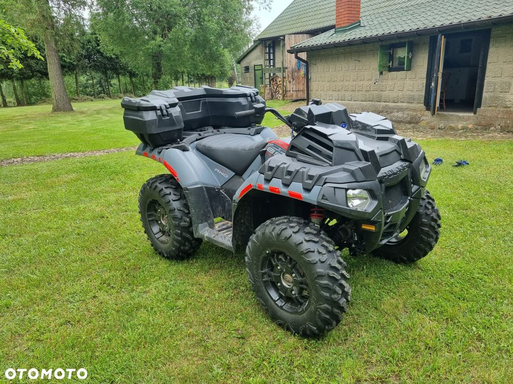Polaris Sportsman - 1