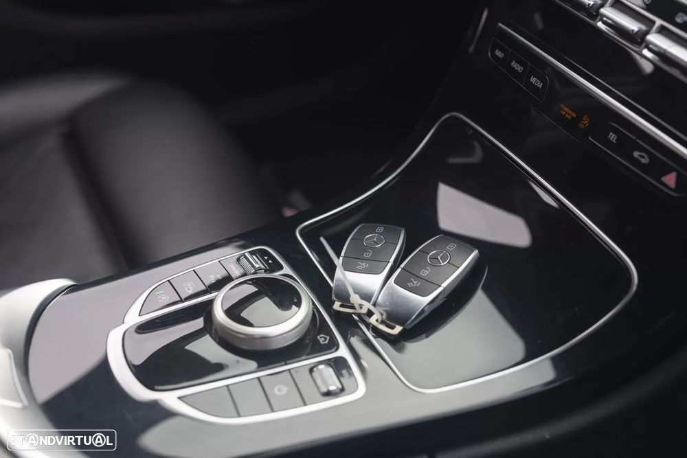 Mercedes-Benz C 180 - 21