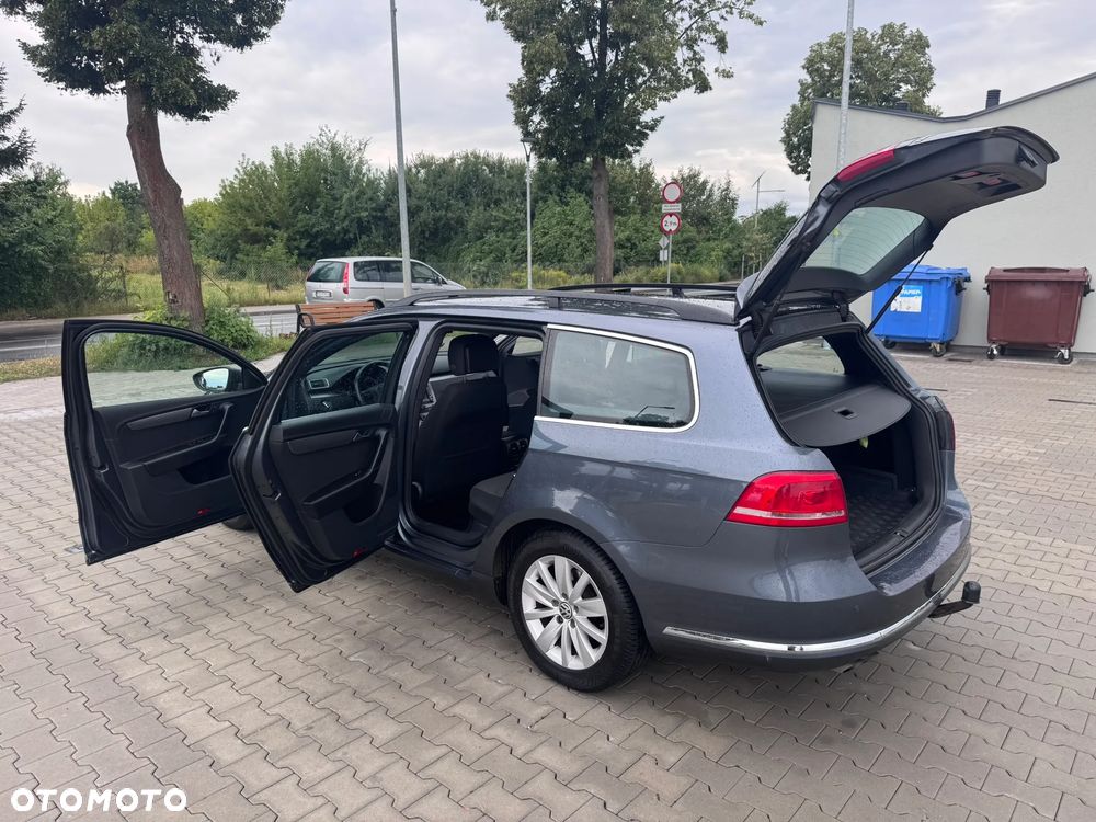 Volkswagen Passat - 14
