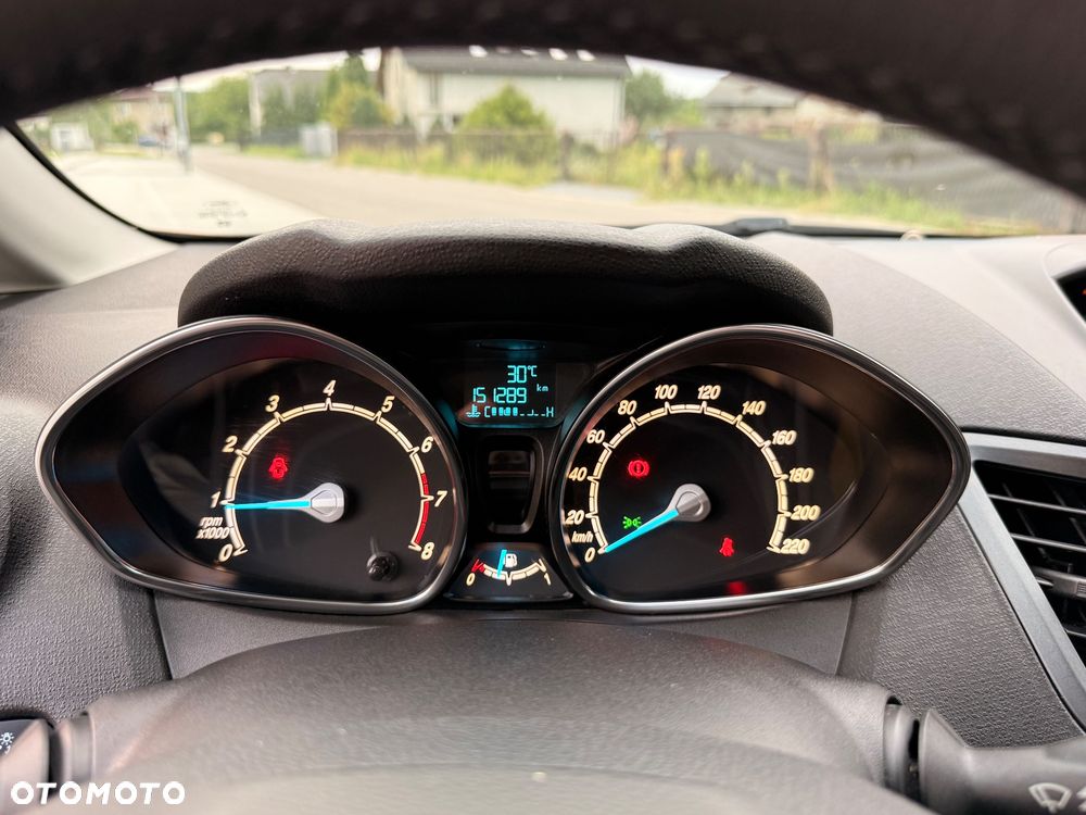 Ford Fiesta 1.0 Platinium X - 31