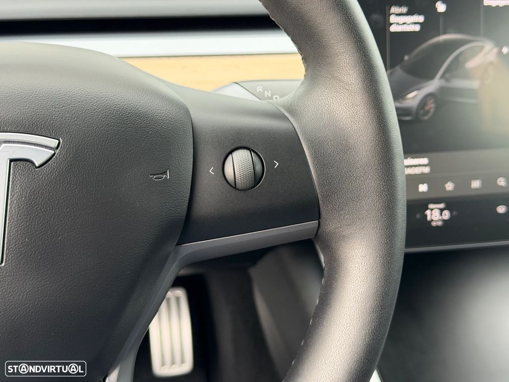 Tesla Model 3 Performance Dual Motor AWD - 17