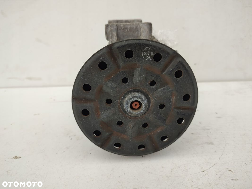 Sprężarka klimatyzacji TOYOTA RAV4 III 2.2 D-CAT D4D 447260-1256 - 3