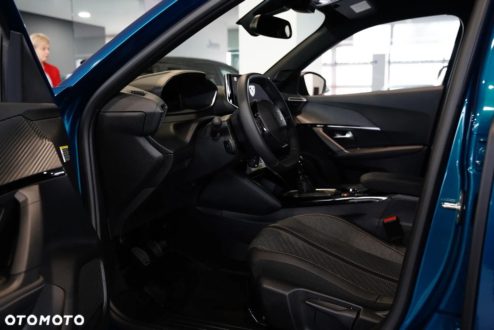 Peugeot 2008 1.2 PureTech Allure S&S - 5