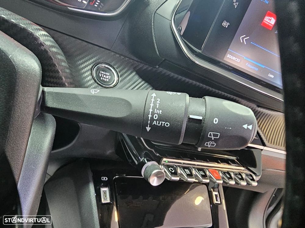 Peugeot 2008 1.2 PureTech Allure - 19
