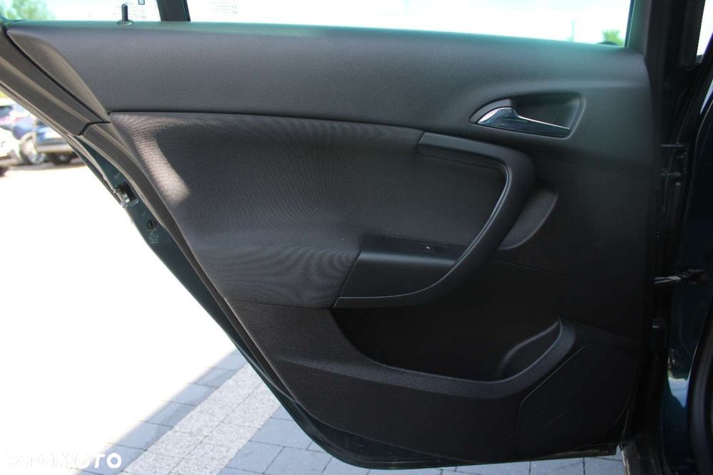 Opel Insignia - 20