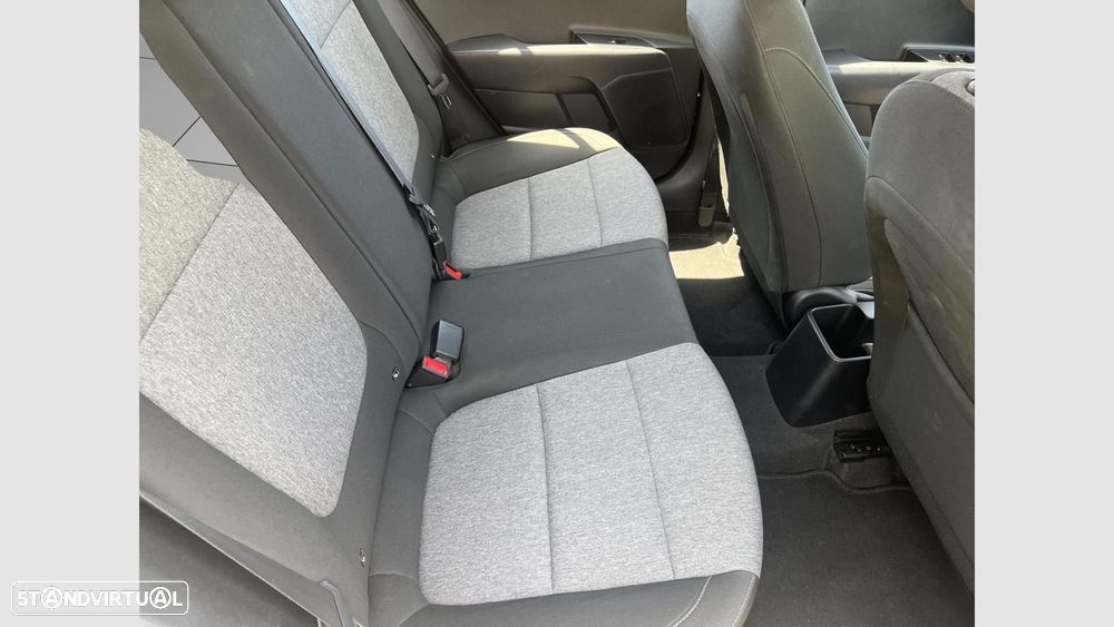 Kia Stonic 1.2 by FILA - 13