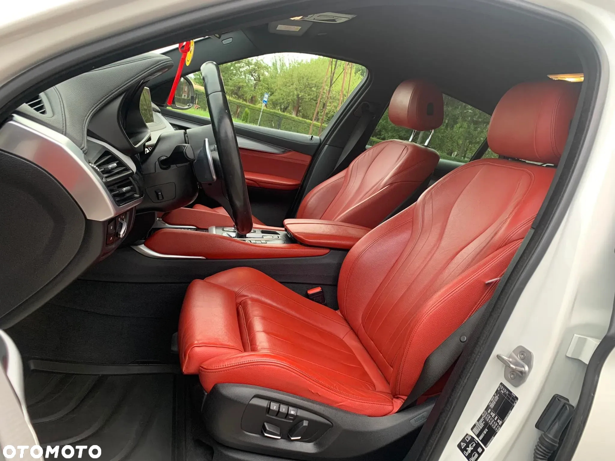 BMW X6 xDrive40d - 17