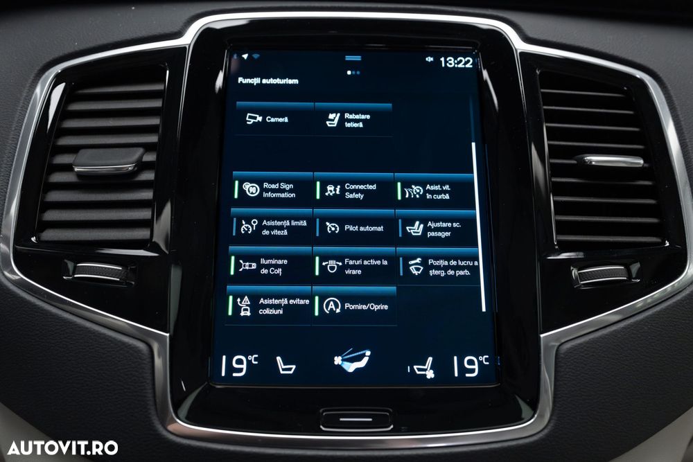 Volvo XC 90 - 22