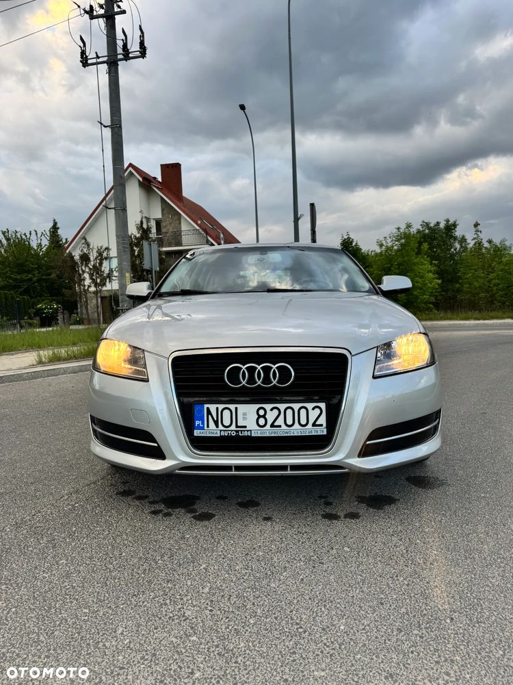Audi A3 Sportback 2.0 TDI DPF Ambiente - 6