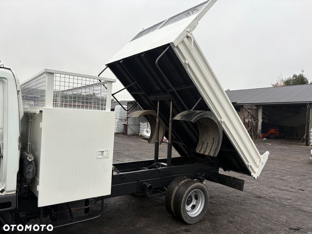 Mitsubishi Canter - 6