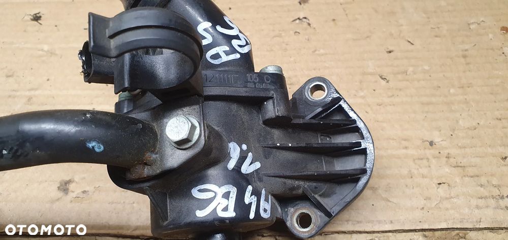 Przewód wąż wody obudowa termostatu Audi A4 B6 06B121111F 06B121065AB - 9