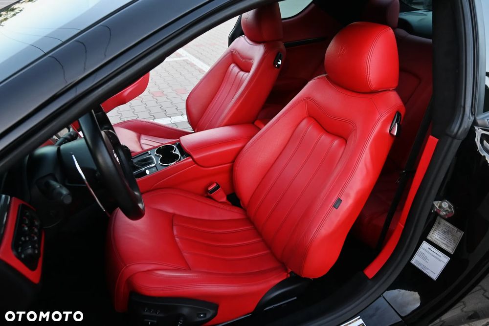 Maserati GranTurismo S Automatik - 27