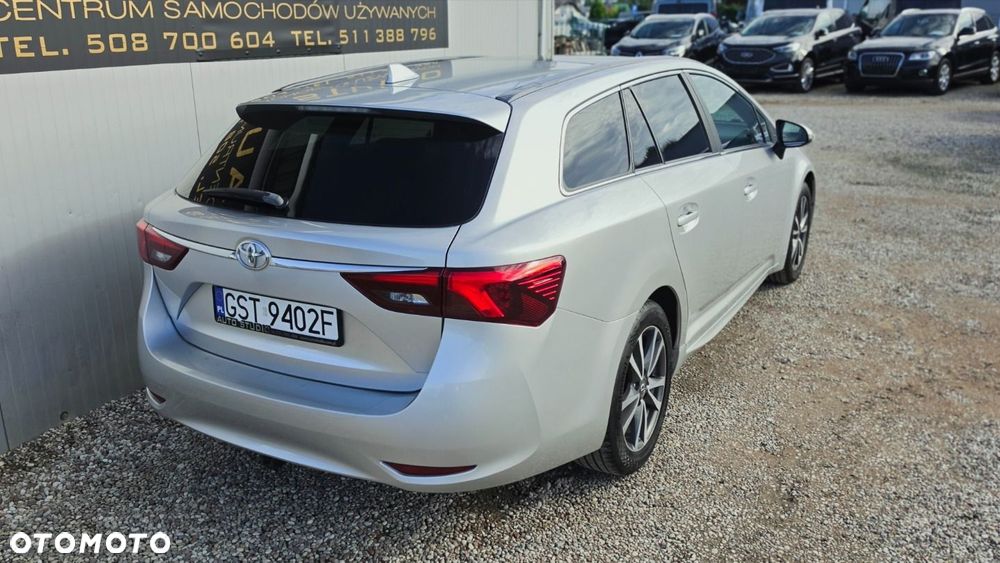 Toyota Avensis 2.0 D-4D Premium - 33
