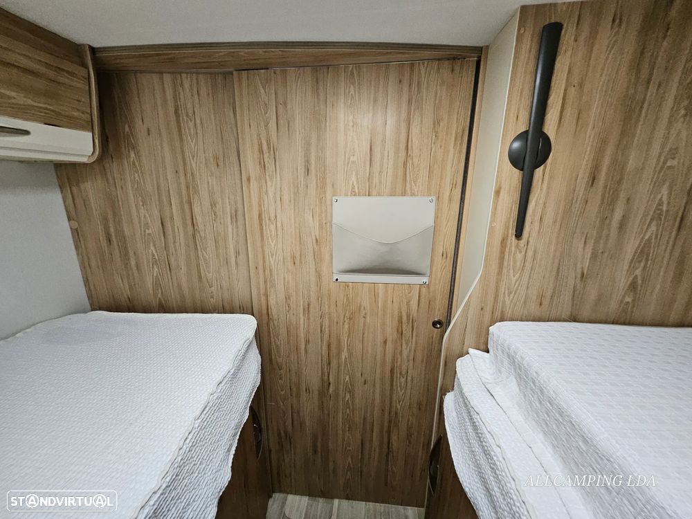 Bavaria Class I 740 CAMAS GÉMEAS - 49