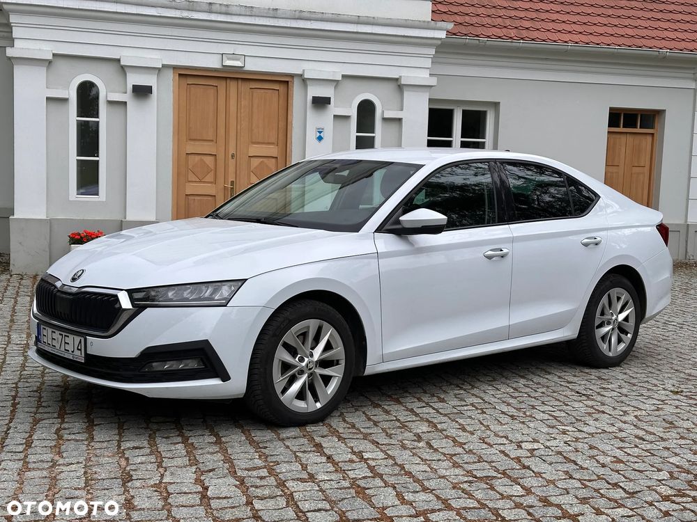 Skoda Octavia 2.0 TDI Ambition DSG - 1