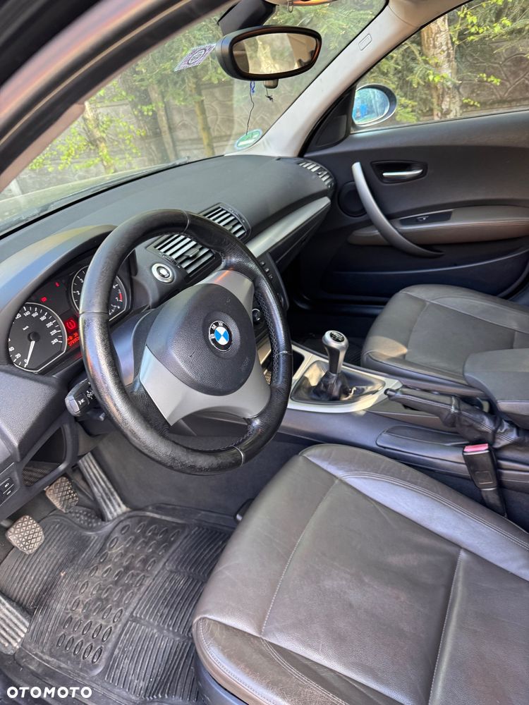 BMW Seria 1 118i - 12