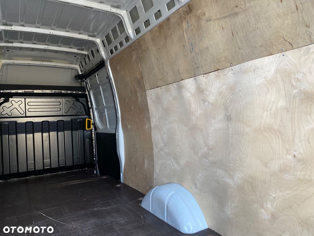 Iveco DAILY 3.0 HI MATIC 35-180, MAX długi, zakupiony w salonie w Rzeszowie, serwisowany, bezwypadkowy, pełna dokumentacja - 40