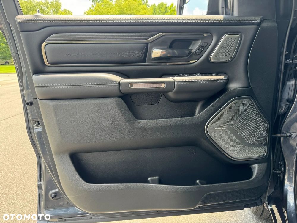 RAM 1500 5.7 Crew Cab Limited - 18