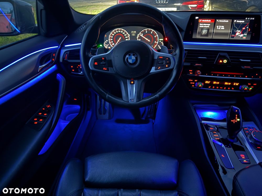 BMW Seria 5 520d M Sport Edition - 27