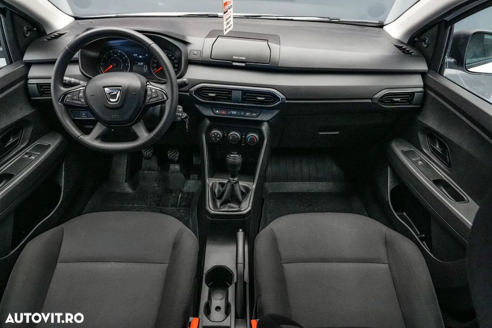 Dacia Logan ECO-G 100 MT5 Essential - 8