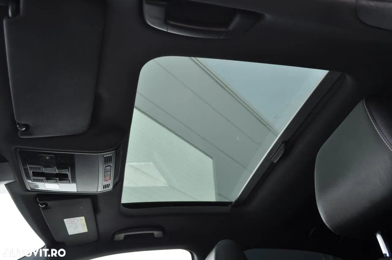 Skoda Superb 2.0 TDI DSG Laurin & Klement - 16