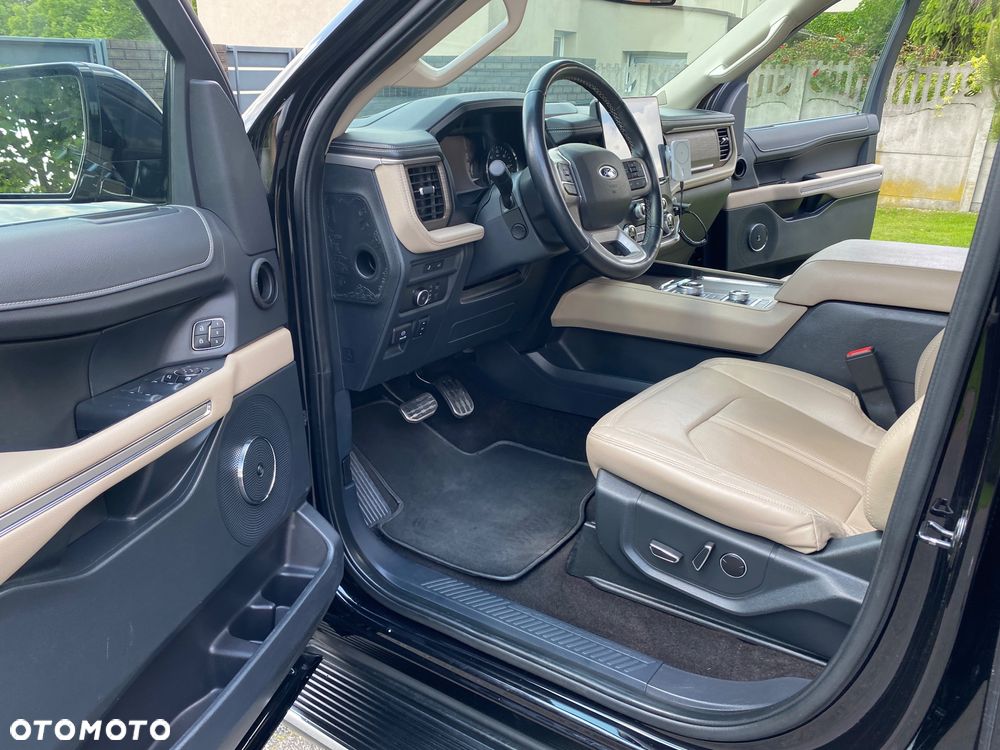 Ford Expedition - 13