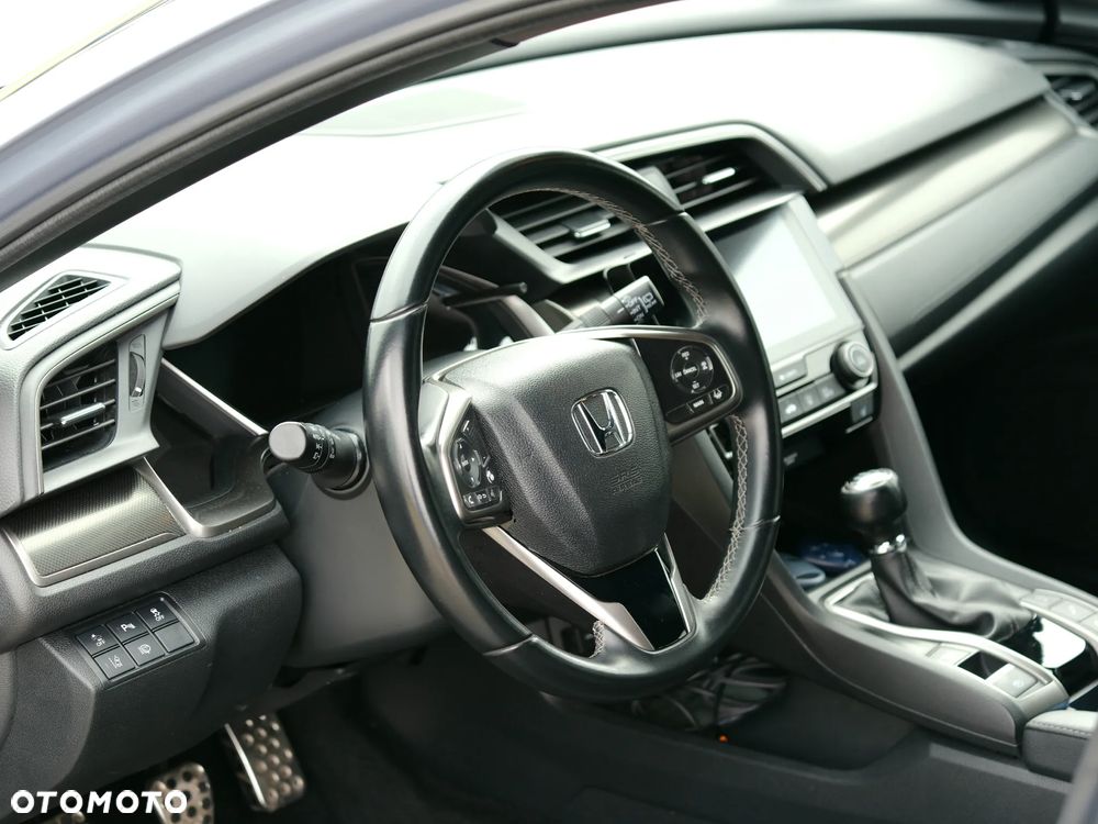 Honda Civic 1.0 T Executive Sport Line - 11