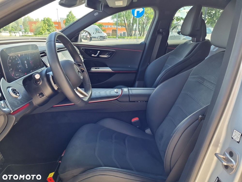 Mercedes-Benz Klasa E 220 d mHEV 4-Matic AMG 9G-Tronic - 14