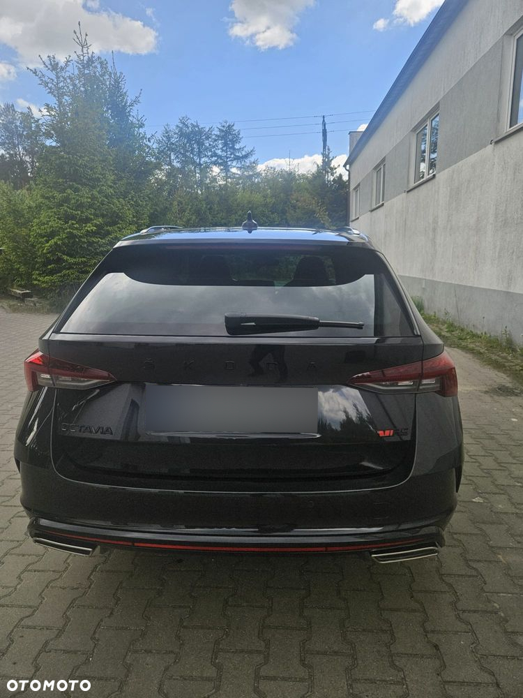 Skoda Octavia 2.0 TDI DSG 4x4 RS Plus - 17