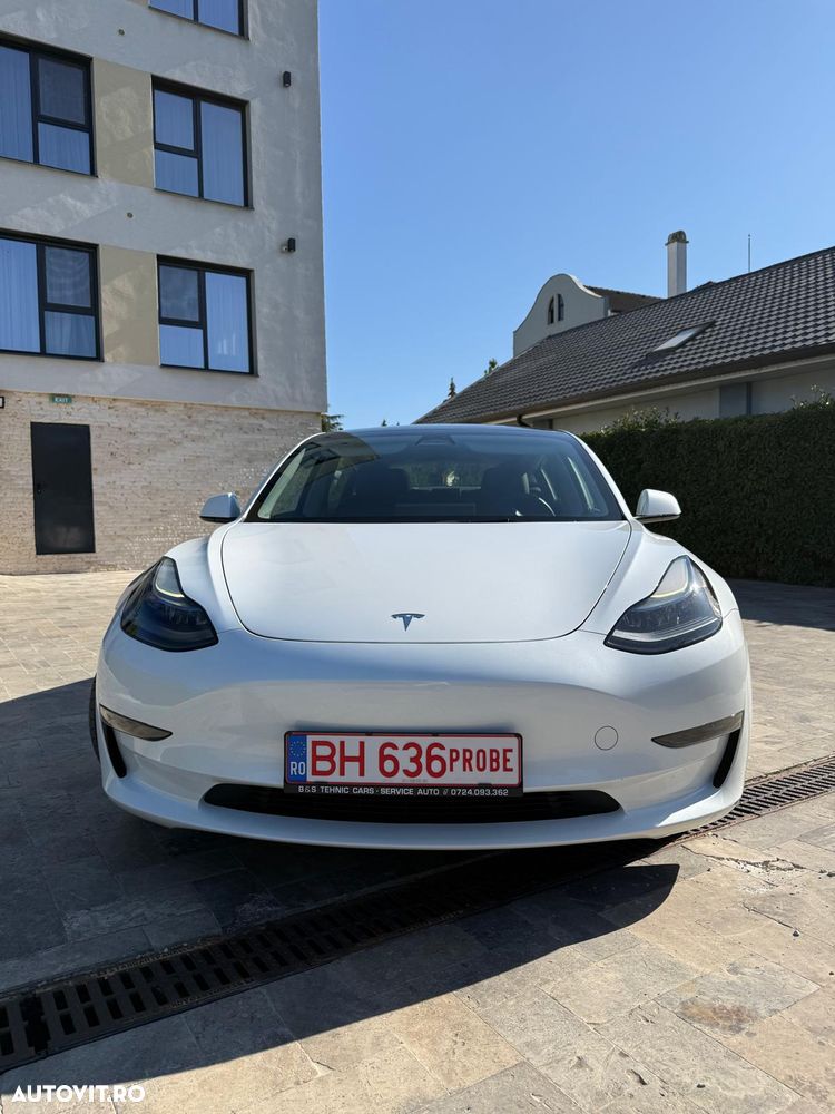 Tesla Model 3 - 2