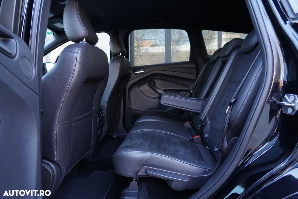 Ford Kuga 2.0 TDCi 4x4 Aut. ST-Line - 10