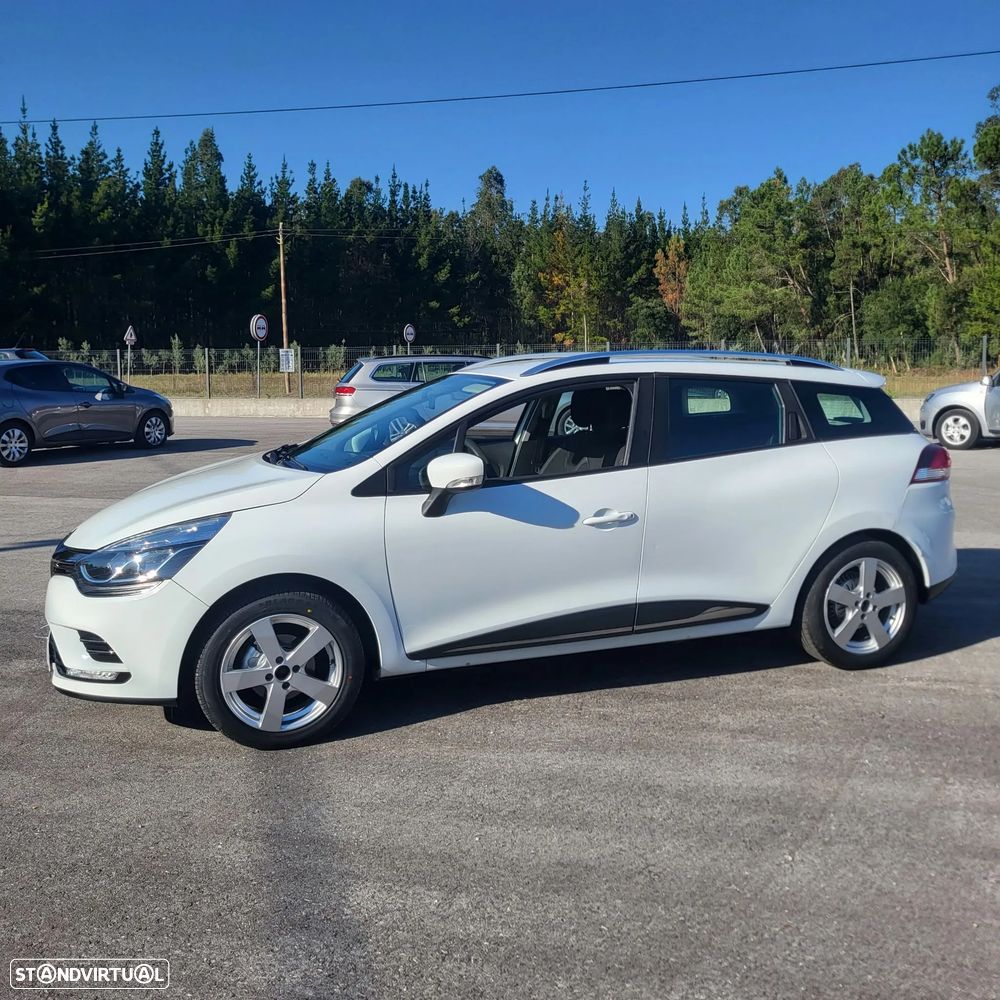 Renault Clio Sport Tourer (Energy) dCi 90 Bose Edition - 9