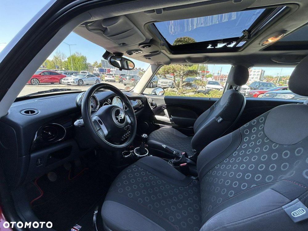 MINI ONE Seven - 8